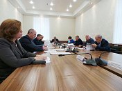 27 сентября состоялось заседание комитета Думы по вопросам безопасности, ВПК, делам военнослужащих и ЗАТО под председательством Михаила Ильиных