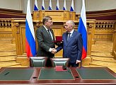 Подписаны два соглашения о сотрудничестве между Мурманской областной Думой и законодательными собраниями Ростовской области и Севастополя