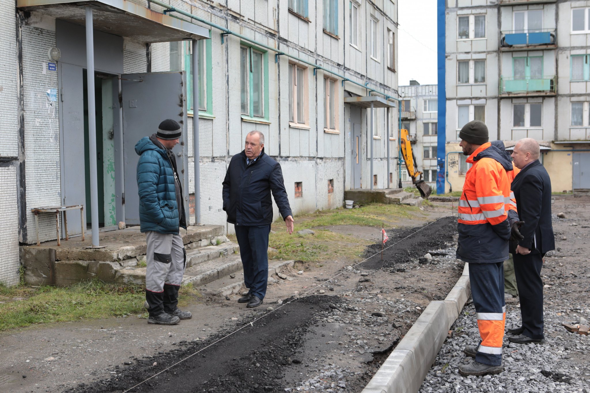 Последние мурманские новости. Ремонт дворовых территорий. Новости Мурманска. Мурманская область п. грешиха.