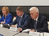 Уважаемые земляки, 21 мая принял участие в очередном заседании профильного комитета Мурманской областной Думы по законодательству, государственному строительству и местному самоуправлению