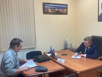 В Региональной общественной приемной Председателя Партии Д.А. Медведева Юрий Шадрин провел личный прием граждан