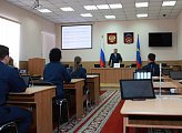 Первый заместитель Председателя областной Думы Владимир Мищенко приветствовал участников квеста «Сила права»