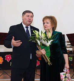 Владимир Мищенко принял участие в праздничном вечере, посвященном 30-летию ансамбля «Камертон» 