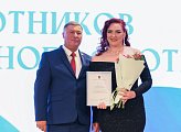 Коллектив Мурманского морского торгового порта принимает поздравления с профессиональным праздником