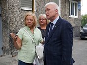 Уважаемые земляки, 17 августа состоялись встречи с коллективами детского сада № 15 и жителями микрорайонов домов № 39 и № 47 по проспекту Кольскому