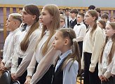 Уважаемые земляки, 12 мая принял участие в торжественном открытии фотовыставки "Отец Героя" в школе № 3