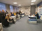 Василий Омельчук провел итоговую пресс-конференцию в пресс-центре газеты "Мурманский вестник"