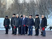 В Заозерске почтили память подводников АПЛ "Комсомолец"