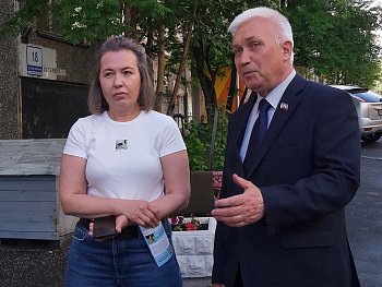 Уважаемые земляки, 10 июня состоялись две встречи с жителями микрорайонов домов № 17 по улице Достоевского и № 5 по улице Баумана