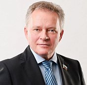 Александр Макаревич: "Инициатива губернатора о "полярках" не совершит революции в привлечении кадров в Заполярье"