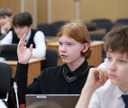 Мурманские лицеисты в гостях у Мурманской областной Думы 25 марта 2026 года
