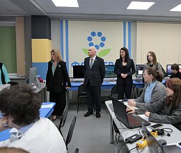 Выездное заседание комитета по образованию и науке в городе Апатиты, посещение апатитского и кировского филиалов МАУ, Апатитского политехнического колледжа имени Голованова Г. А. 11 февраля 2026 года