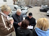Уважаемые земляки, 14 мая вместе с руководителем и специалистами Управления Первомайского административного округа провели очередную встречу с мурманчанами, проживающими в районе дома № 20 по улице Беринга