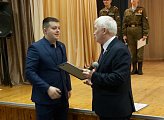 Уважаемые земляки, в Мурманской области и городе Мурманске особое внимание уделяется организации патриотического воспитания молодежи. Во многих образовательных организациях созданы кадетские классы, военно-патриотические клубы