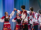 Балетмейстер ансамбля народного танца «Радость»  Дмитрий Смирнов принимал поздравления с юбилеем
