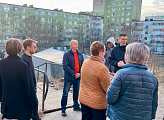 Роман Пономарев встретился с жильцами дома № 9 на улице Полярные Зори
