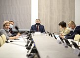 Состоялось заседание комитета областной Думы по законодательству, государственному строительству и местному самоуправлению  под председательством Владимира Мищенко