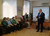 Депутат Мурманской областной Думы Андрей Иванов посетил Мурманский  комплексный центр социального обслуживания для старшего поколения