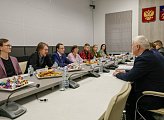 Депутаты областной Думы встретились с делегацией Союза писателей России