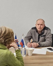Роман Пономарем провёл приём граждан по личным вопросам в региональной общественной приёмной "Единой России»