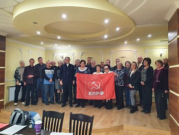 Депутат Мурманской областной Думы Александр Клементьев поздравил Мончегорск с 88-летием со дня присвоения статуса города