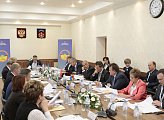 На базе Мурманской областной Думы состоялось 43-е заседание Президиума Парламентской Ассоциации Северо-Запада России