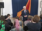 Уважаемые земляки, 5 апреля состоялась встреча с коллективом Дома культуры «Первомайский» с которым сотрудничаю много лет
