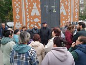Уважаемые земляки, 31 августа как координатор проекта «Инициативы двора» провел встречи с коллективом гимназии № 6 города Мурманска и жителями микрорайонов домов № 138 корпус 1 и № 144 по Кольскому проспекту