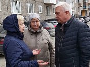 Уважаемые земляки, 7 мая вместе с руководителем и специалистами Управления Первомайского административного округа провели очередную встречу с жителями микрорайона