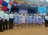 Анна Гришко поздравила выпускников Гаджиево и приняла участие в празднике "Последний звонок"