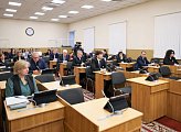 Комитет по бюджету, финансам, налогам и экономике рекомендовал принять в первом чтении проект закона об областном бюджете на 2026 год и плановый период