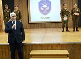 Уважаемые земляки, в Мурманской области и городе Мурманске особое внимание уделяется организации патриотического воспитания молодежи. Во многих образовательных организациях созданы кадетские классы, военно-патриотические клубы