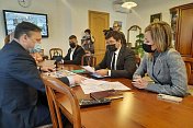 Заместитель Председателя областной Думы Евгений Никора  и сенатор РФ Татьяна Сахарова провели рабочую встречу  с руководством ЗАТО г. Североморск