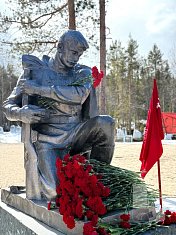 В Мончегорске прошел митинг памяти накануне Дня Победы