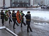 Сергей Дубовой поздравил моряков-подводников 