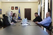 Сергей Дубовой провел рабочую встречу с председателем Молодежного парламента при Государственной Думе Дмитрием Шатуновым