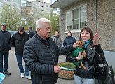 Уважаемые земляки, 25 мая вместе с руководителем и специалистами Управления Первомайского административного округа провели очередную встречу с жителями микрорайона дома № 12 переулка Якорный