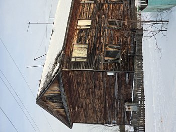Депутат Мурманской областной Думы Александр Клементьев высказал недовольство нежеланием платить за содержание и ремонт пустующего жилфонда в Ковдорском районе