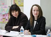 Поддержку семей с детьми в Мурманской области обсудили участники круглого стола