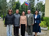 Анна Гришко: «Продолжаем выстраивать межрегиональный культурный диалог на территории СЗФО, что особенно символично в День государственного флага»