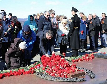 Владимир Мищенко принял участие в памятных мероприятиях, посвященных 74-ой годовщине Победы в Великой Отечественной войне