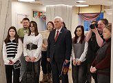 Уважаемые земляки, 20 февраля в Мурманском областном театре кукол принял участие в торжественном открытии фотовыставки "Отец Героя России" в рамках II Открытого творческого фестиваля "Zа СВОих", посвященного Специальной военной операции