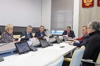 Под председательством Мищенко Владимира состоялось заседание комитета по законодательству, государственному строительству и местному самоуправлению 