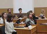 Уважаемые земляки, 20 мая провел мероприятие в рамках авторского проекта «Историческая гостиная» как региональный координатор проекта партии «Единая Россия» «Историческая память» с учащимися гимназии № 10 города Мурманска