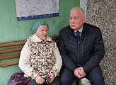 Уважаемые земляки, 31 августа как координатор проекта «Инициативы двора» провел встречи с коллективом гимназии № 6 города Мурманска и жителями микрорайонов домов № 138 корпус 1 и № 144 по Кольскому проспекту