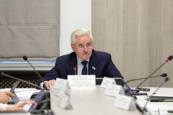 Региональные парламентарии поддержали предложение о присвоении двум населенным пунктам почетных званий Мурманской области