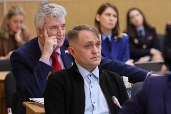 Депутат Мурманской областной Думы Александр Клементьев рассказал о причинах сбоя в работе "медицинских шаттлов"
