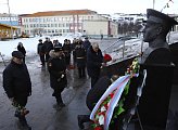 Сергей Дубовой поздравил моряков-подводников 