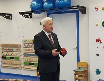 Уважаемые земляки, более 30 лет дружу с педагогическим коллективом детского сада № 32 «Оленёнок»