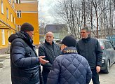Роман Пономарев провел встречу с жителями домов № 18 и № 20 по проспекту Ленина